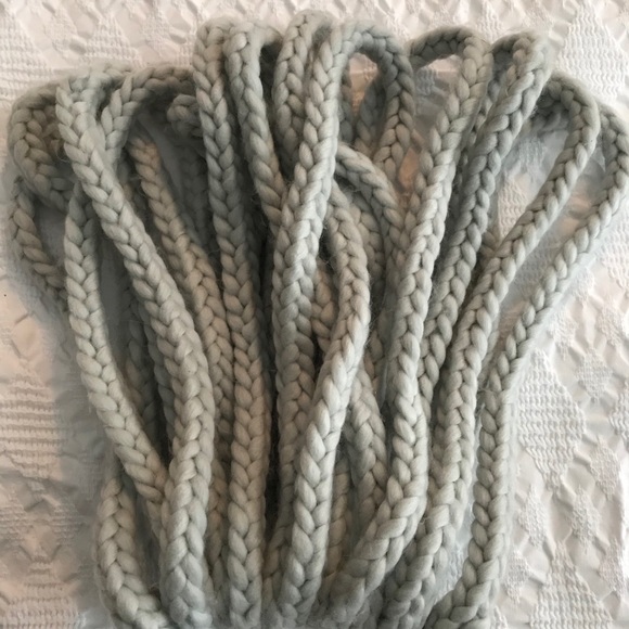 Free people cowl/scarf - Picture 3 of 4